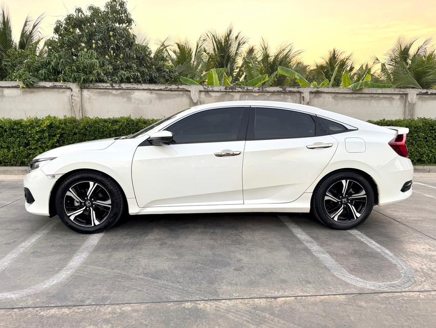 Honda Civic 1.5 Rs turbo ปี 2018 4