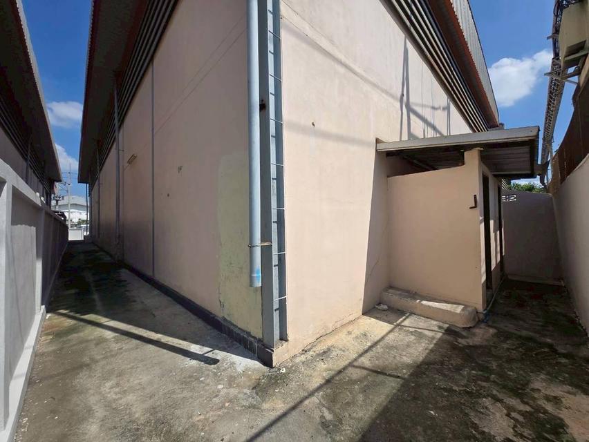 ขาย/ให้เช่า โรงงาน โกดัง ออฟฟิศ2ชั้น ขนาด280 ตร.ว ซอยราษฎร์สามัคคี ต. นาดี สมุทรสาคร 5