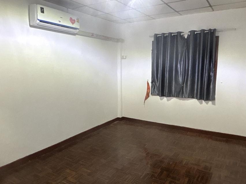 ขายบ้านเดี่ยว 2 ชั้น พร้อมอยู่ ซอยฉลองกรุง 25 เขตลาดกระบัง จังหวัดกรุงเทพมหานคร 3