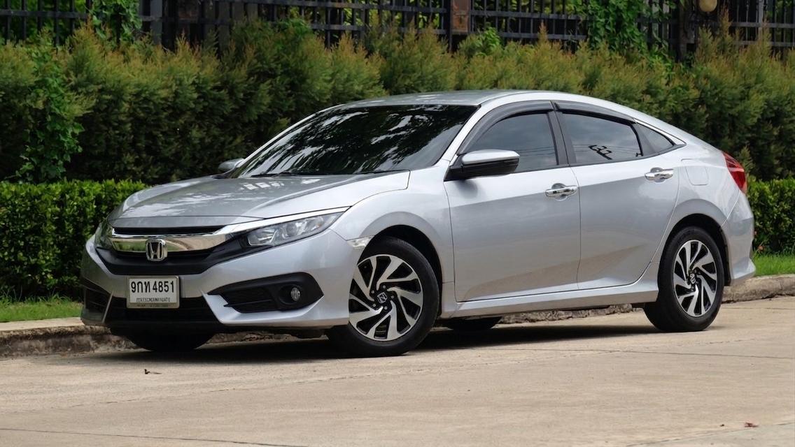 รหัสรถ KN4851 HONDA CIVIC 1.8 EL i-VTEC ปี 2018