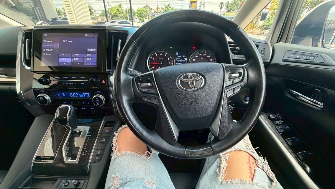 รหัสรถ KPV7793 2023 TOYOTA ALPHARD 2.5 SC PACKAGE รูปย่อยที่ 4