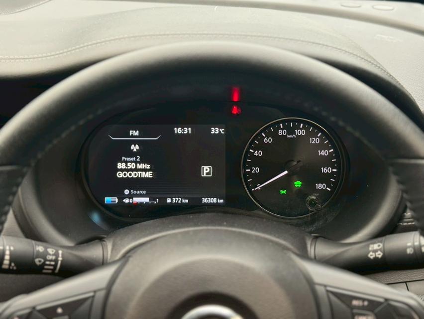 NISSAN Kicks Wagon 4dr V FWD 1.2i Y22 (mnc)สีเทา ออโต้  รถสวยรถบ้านสภาพป้ายแดง 15