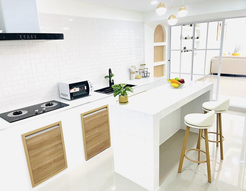 🏡 ทาวน์โฮม 3 ชั้นครึ่ง [3 นอน 4 น้ำ] พื้นที่ใช้สอย 168 ตร.ม. ทำเลใกล้ รร.มงฟอร์ต & บิ๊กซีดอนจั่น Spacious 3.5-Storey Townhome [3 Beds 4 Baths] 2