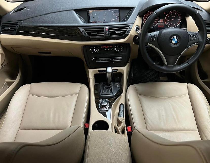 BMW X1 จอใหญ่ เนวิเกเตอร์ ปี2013 วิ่ง80000KM  รถศูนย์ เข้าศูนย์ตลอด 6