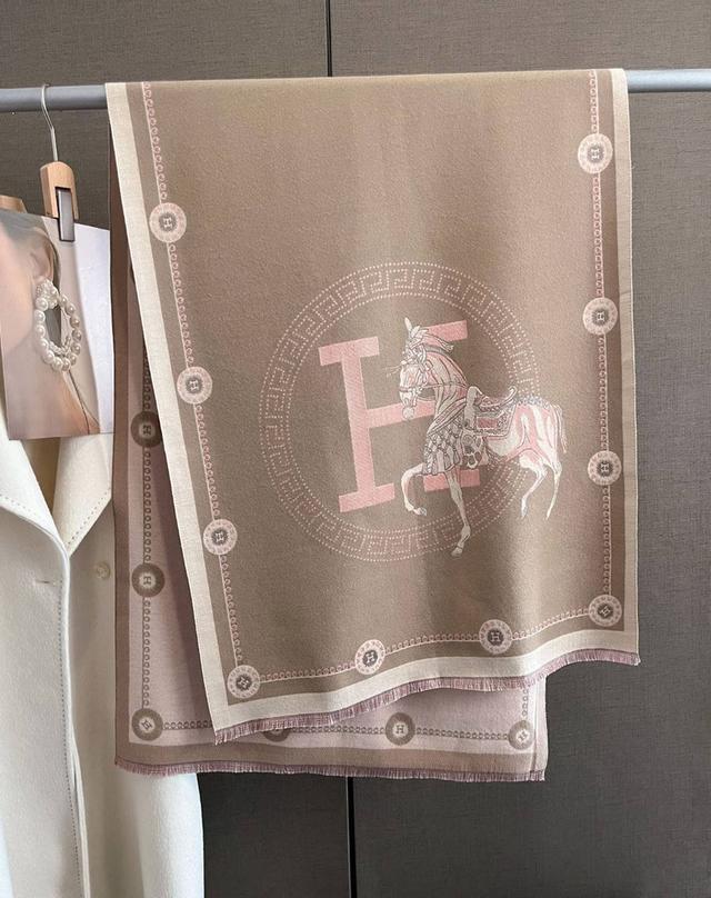 ผ้าคลุมไหล่Hermes