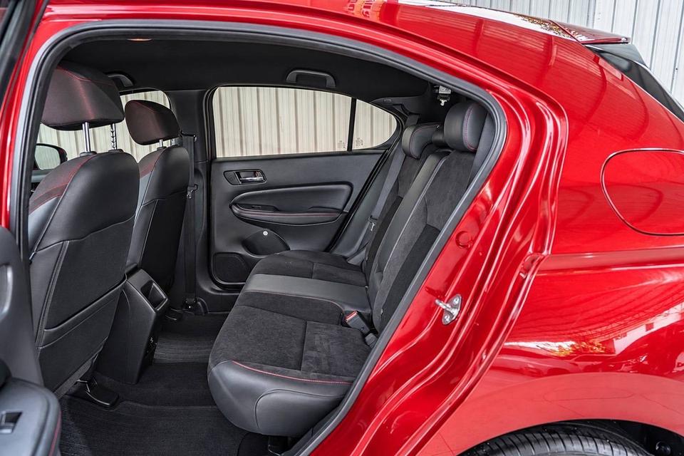ð HONDA CITY HATCHBACK 1.0 TURBO RS AT āļāļĩ 2023 āļĢāļđāļāļāļĩāđ 5
