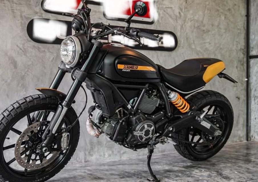 2016 Ducati Scrambler 2