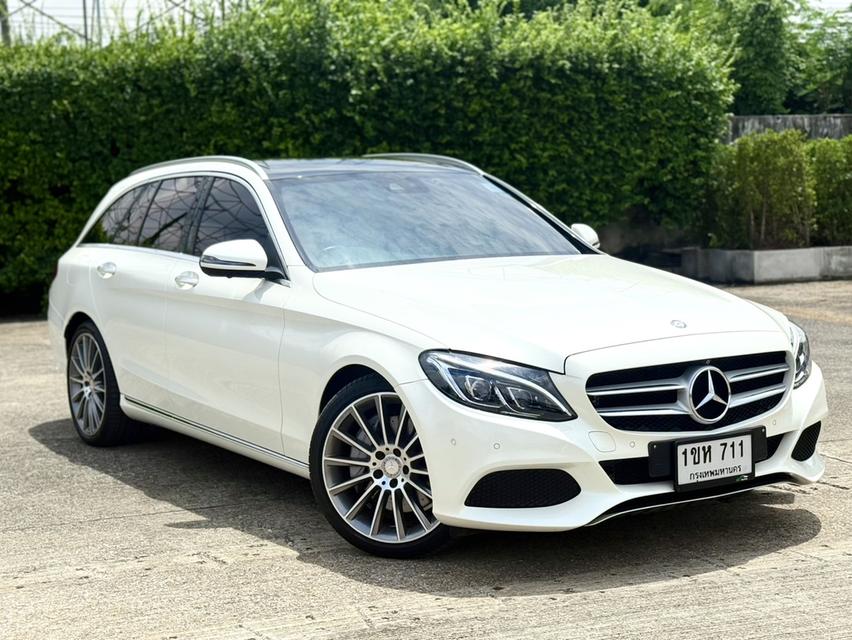 Benz C350e Estate AMG 2016 สีขาว 5