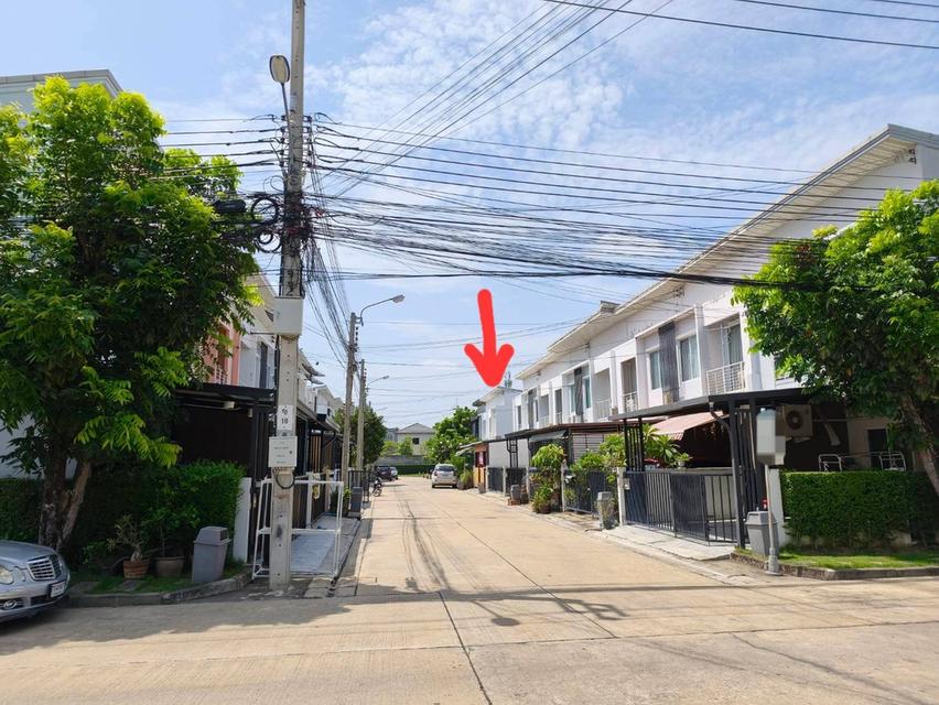 ทาวน์โฮม 2 ชั้น หลังใหญ่ 22 ตร.ว. โครงการ PLENO พระราม 5 - ปิ่นเกล้า 10