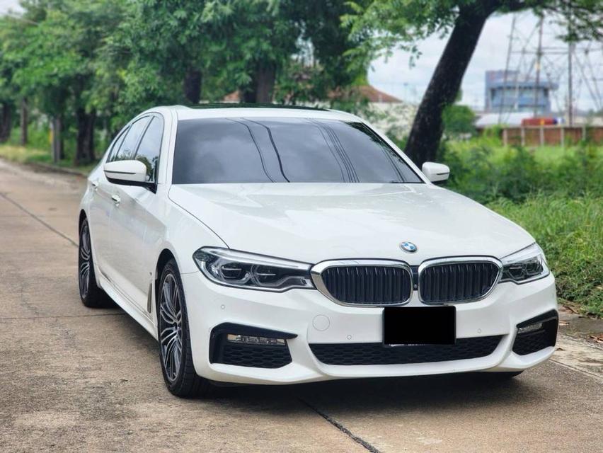 BMW 530e G30 Plug-in Hybrid  5