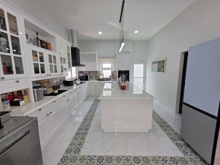 บ้านพร้อมที่ดิน บ้านเดี่ยวพร้อมที่ดิน สร้างเสร็จ 7 ตุลาคม 2567   ราคาขาย : ( 26,000,000.- ) พร้อมของตกแต่งครบพร้อมอยู่ -  แถมรถ Deepal s07 ปี2024-2025 8