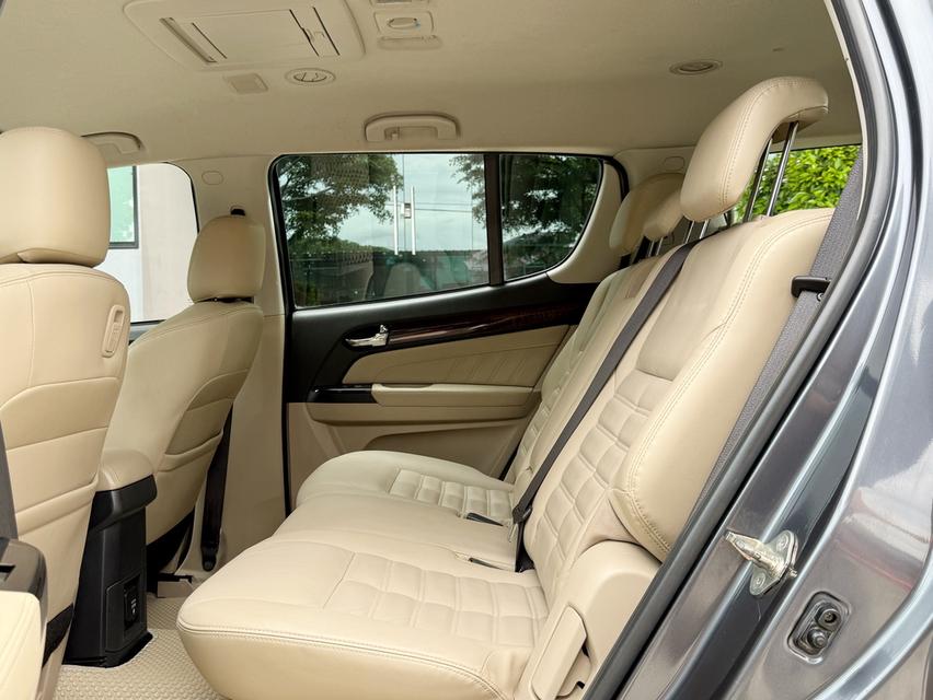 2018 ISUZU MIX 3.0 4WD รุ่น TOP สุด รถสภาพสมบูรณ์พร้อมใช้งาน รถวิ่งน้อย เข้าศูนย์ทุกระยะ ไม่เคยมีอุบัติเหตุครับ 14
