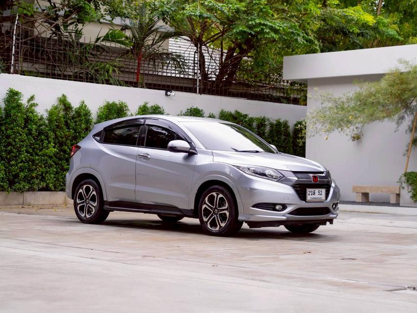 Honda HRV 1.8E Limited ปี18 3