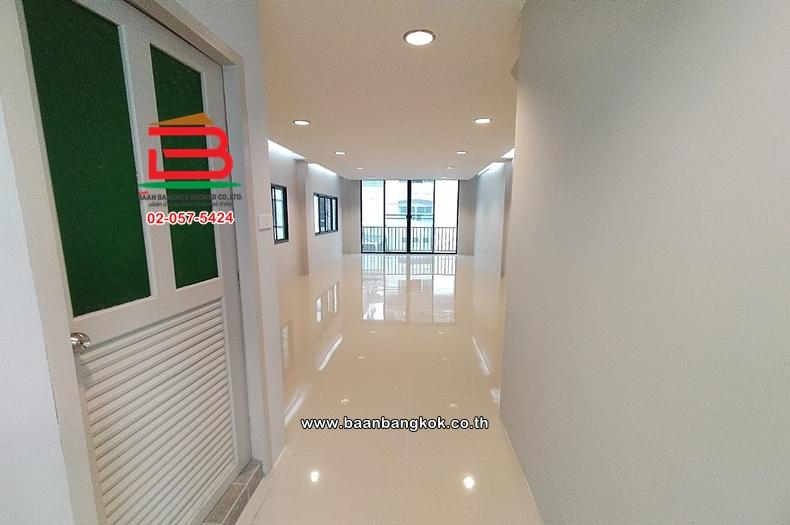 ขาย/เช่า ตึกออฟฟิศ 2คูหา 5.5 ชั้น (หลังริม) เนื้อที่ 41.5 ตร.ว. ซอยรามอินทรา 15 แขวงอนุเสาวรีย์ เขตบางเขน 10