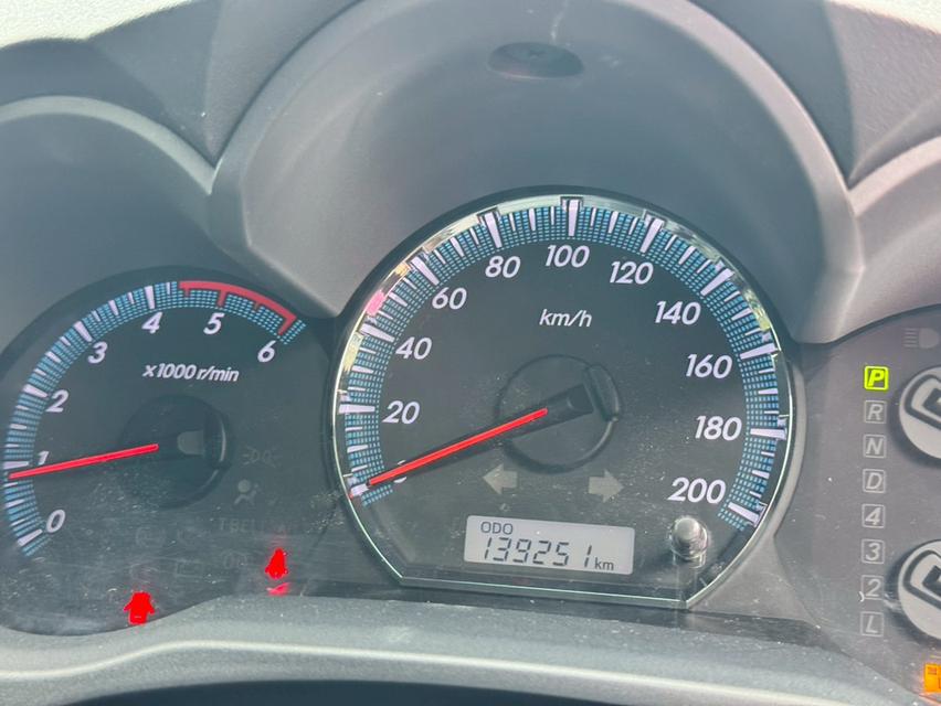 ขาย Toyota Fortuner 2.5V ปี15 9