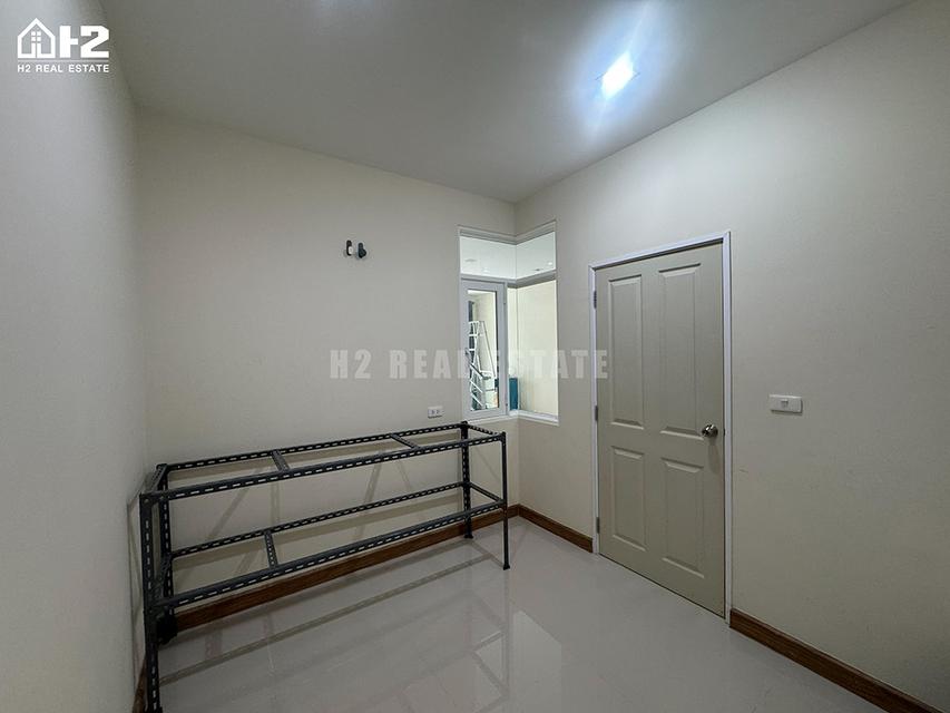 ขายทาวน์โฮมหลังมุม โกลเด้น ทาวน์ รามอินทรา-วงแหวน Gloden Town Ramintra-Wongwaen 14