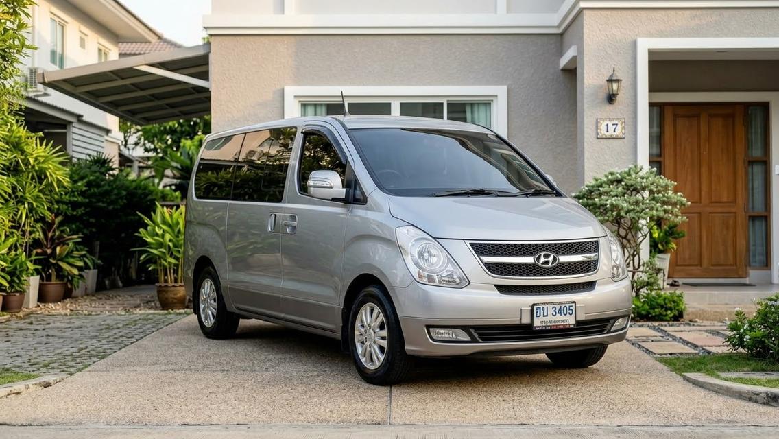 HYUNDAI H1 2.5 DELUXE A/T ปี 2011 รูปย่อยที่ 2