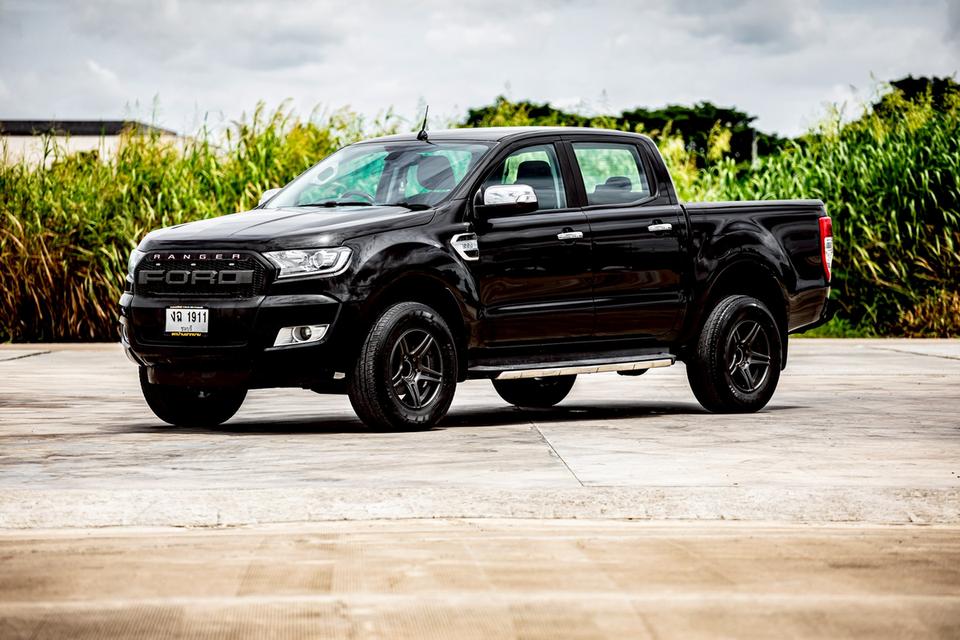 Ford Ranger 2.2 XLT Hi-Lander Double Cab ปี 2017 สีดำ เกียร์ออโต้ 10