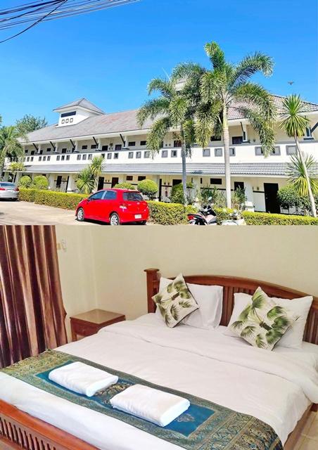 Pool Villa โรงแรม 40 ห้อง 8 ไร่ ถ.พรประภานิมิตร 3305ตรม.สยามคันทรีคลับ 4.5กม.ให้เช่าขาดทุน 50% 2ชั้น รีสอร์ท 8 หลัง พัทย 8