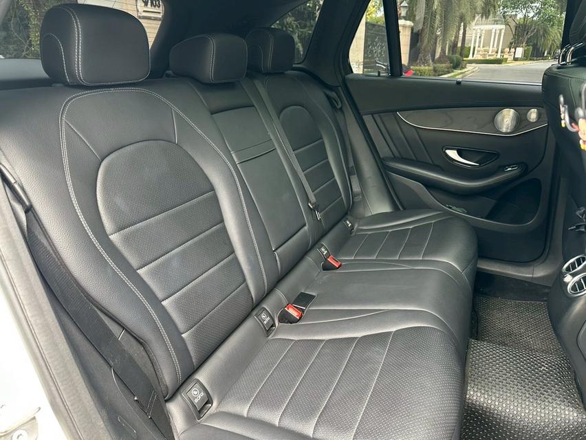Mercedes Benz GLC250d AMG Dynamic 4MATIC (W253)2.2L Diesel Turbo 9G-Tronic Sunroof  15