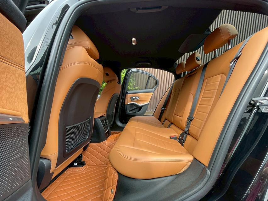 ขาย BMW 320d Msport ปี21 16