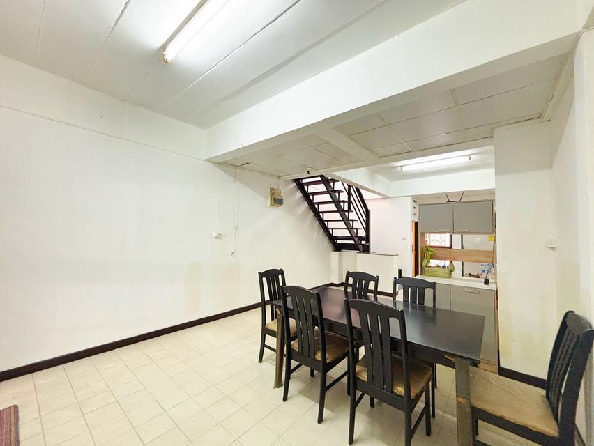 หมู่บ้านการเคหะ1 ซ.เคหะ 1/1 ถ.โรจนะ ต.หันตรา อ.อยุธยา จ.พระนครศรีอยุธยา 6