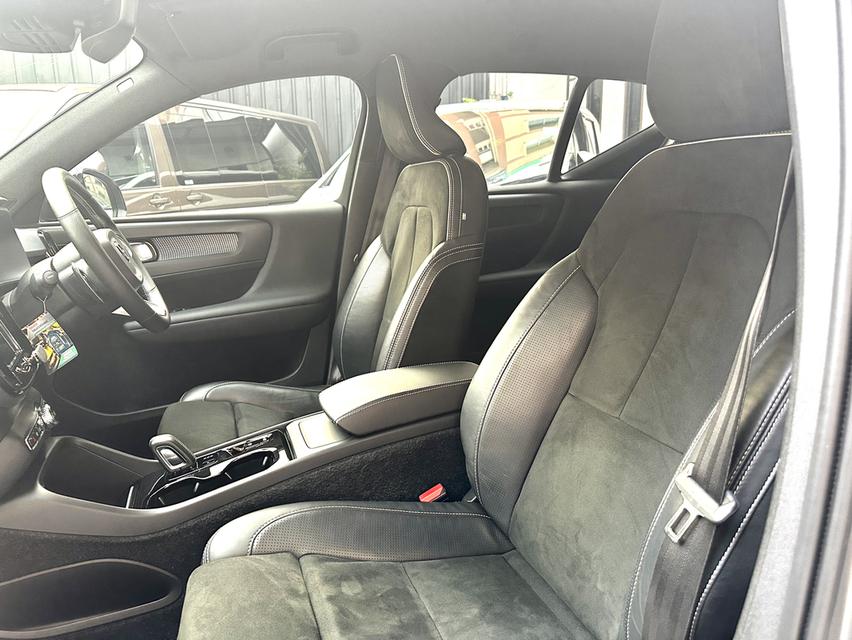VOLVO XC40 2.0 T5 R-design AWD ปี2019 10