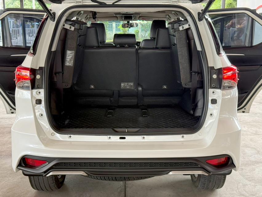 TOYOTA FORTUNER 2.4 V ปี 2017 รูปที่ 15