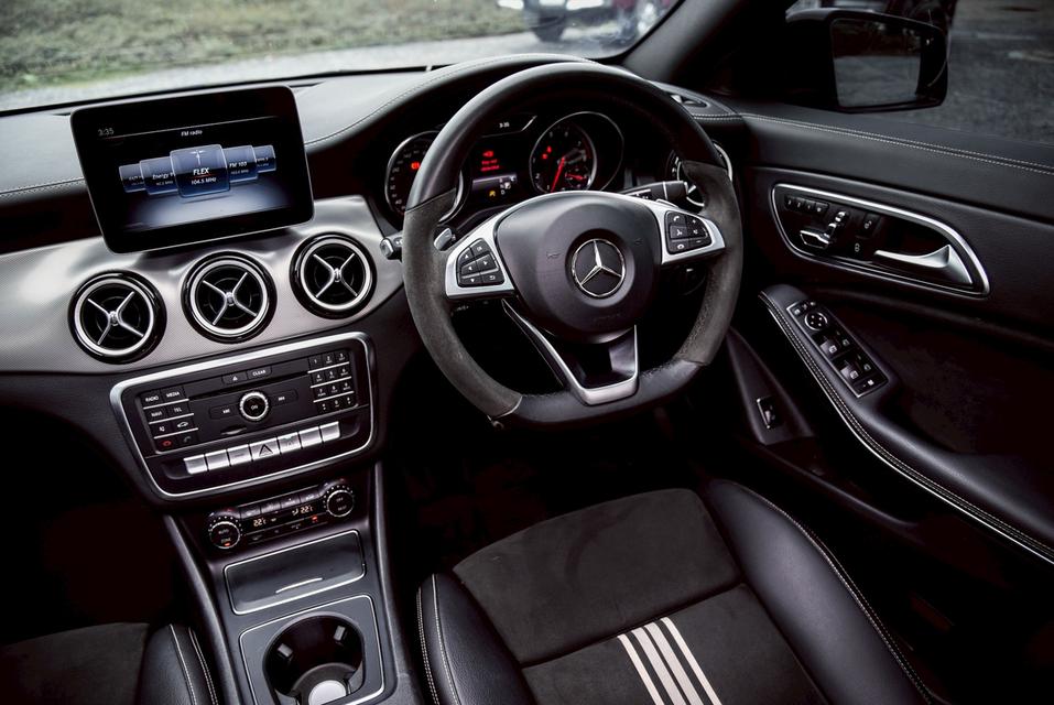 รหัสรถ CBL1090 Mercedes-Benz CLA250 AMG Dynamic [White Art Edition] AT 2019 12