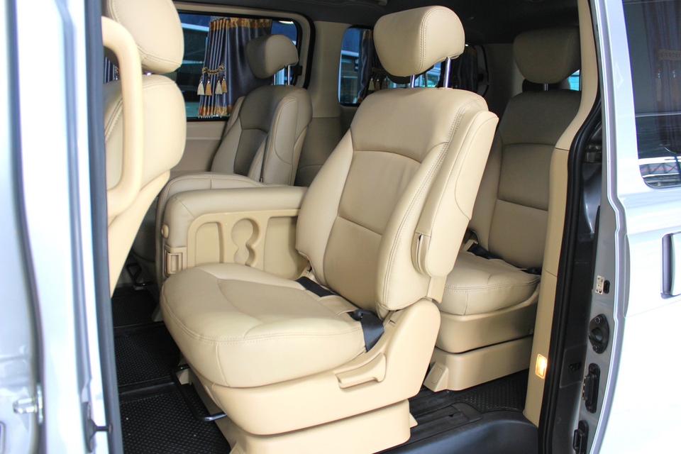 รหัสรถ JRS3950 Hyundai H1 Touring 2019 10