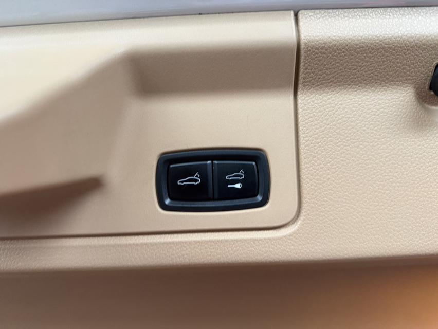 Porscne Panamera 3.0 V6 ปี13 รูปที่ 8