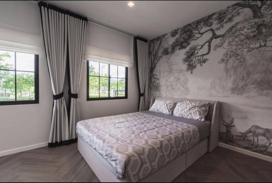 🏡 ขายบ้านใหม่สุดหรู ลัดดารมย์ พุทธมณฑลสาย 3 (Q House) ขนาดที่ดิน: 107.7 ตร.ว. • พื้นที่ใช้สอย: 354 ตร.ม. • 4 ห้องนอน | 5 ห้องน้ำ 7
