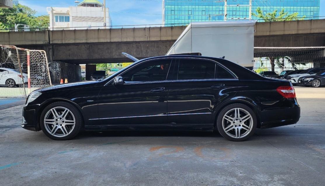 Mercedes Benz E200 CGI AMG W212 ปี 2012 3