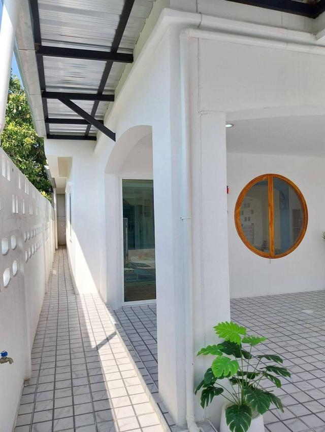 ทาวน์เฮาส์หลังมุม รีโนเวทใหม่ | ทำเลหทัยราษฎร์ ใกล้ทางด่วน + รถไฟฟ้า 17
