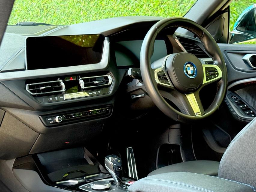 2021 BMW 220I MSPORT รถมือเดียวออกป้ายแดง รถวิ่งน้อย เข้าศูนย์ทุกระยะ ไม่เคยมีอุบัติเหตุครับ รูปที่ 12