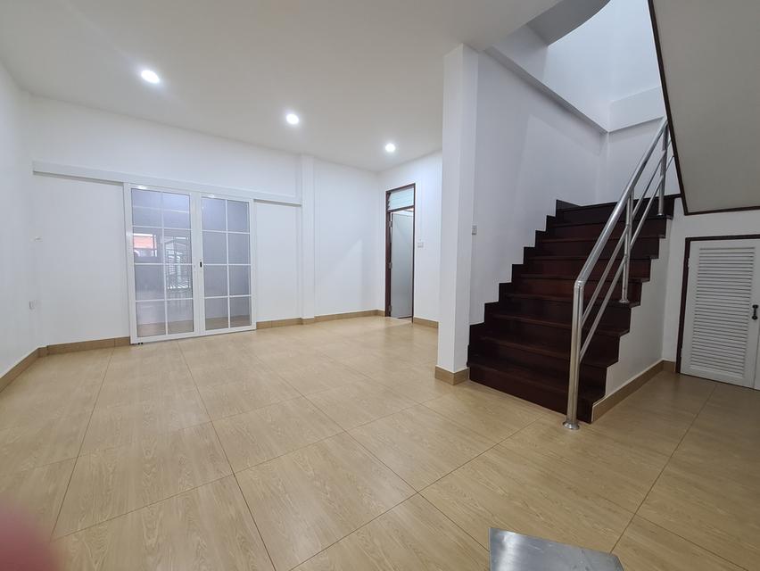 ขายทาวน์เฮ้าส์มือสอง 4