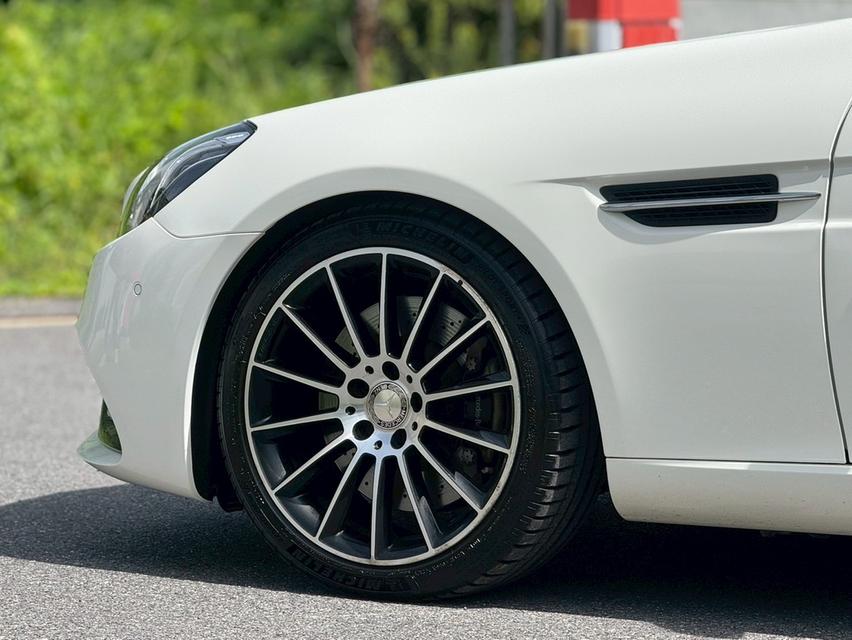 ปี 2017 Mercedes Benz SLC300 AMG Roadster