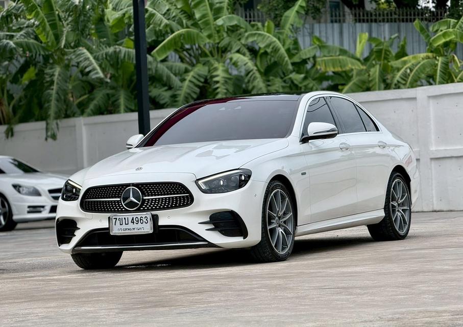 2021 BENZ E-CLASS, E300e 2.0 AMG DYNAMICโฉม W213 ปี16-24 (facelift) สีขาว