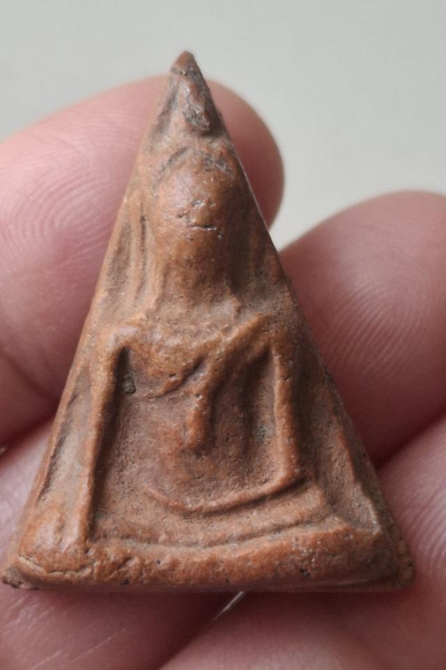 พระนางพญา พิษณุโลก เนื้อดินเก่าค่ะ