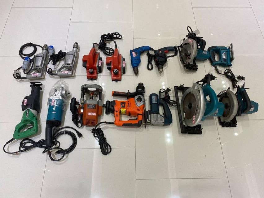 ขายเครื่องมือช่างยี่ห้อดังๆเช่น Makita, Bosch และอื่นๆอีกมากมาย
