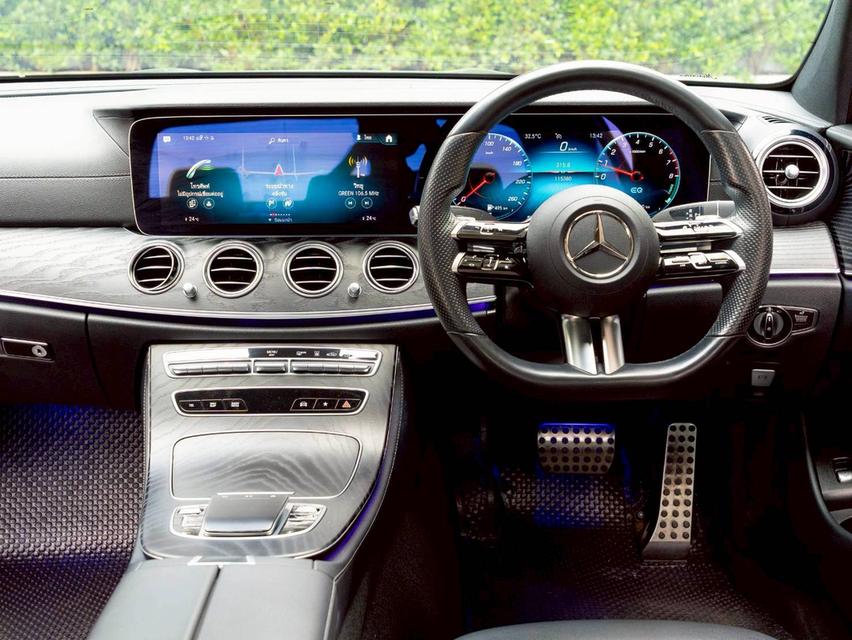 Mercedes Benz E300e AMG ปีจด 2021 จด 2023 11