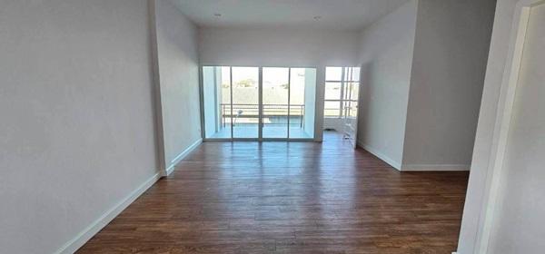 ขายทาวน์โฮม 3 ชั้น รีโนเวทใหม่ ข้างซอยวัดบางปิ้ง ถ.ศรีนครินทร์ อ.บางเมือง จ.สมุทรปราการ โทร 098-5459419 7