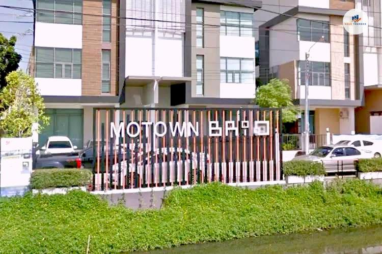ให้เช่า ทาวน์โฮม 3 ชั้น Motown Brio เเจ้งวัฒนะ - ประชาชื่น **ถนนเลียบคลองปะปา 10