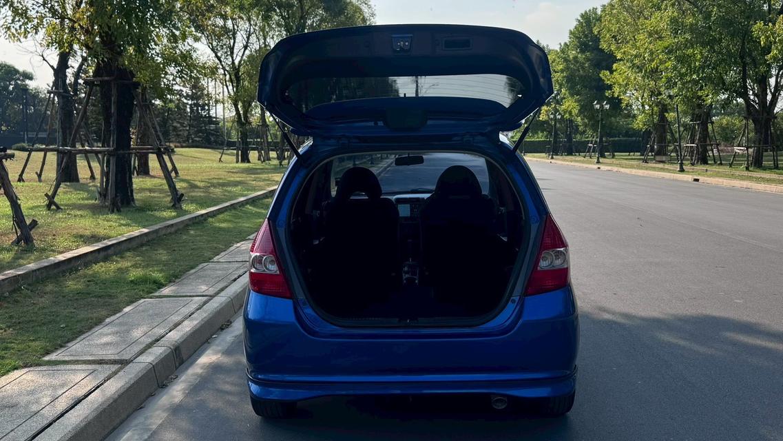 Honda Jazz 1.5 GD 2004 ขายสด 99,000 บ. โทร. 0922639576 เอ๋ รูปที่ 5