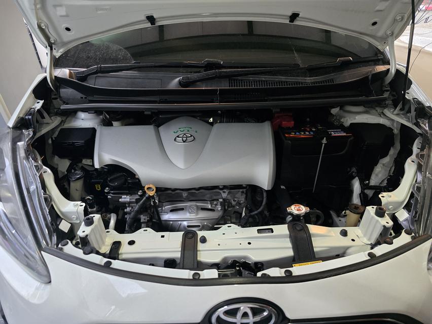 TOYOTA SIENTA 1.5 V 2017 15