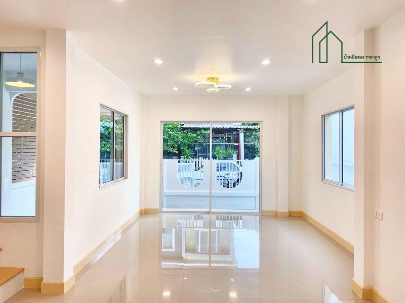 ทาวน์เฮ้าส์ 2 ชั้น หมู่บ้านบัวทองธานี เฟส 18 หลังมุม รีโนเวทใหม่  6