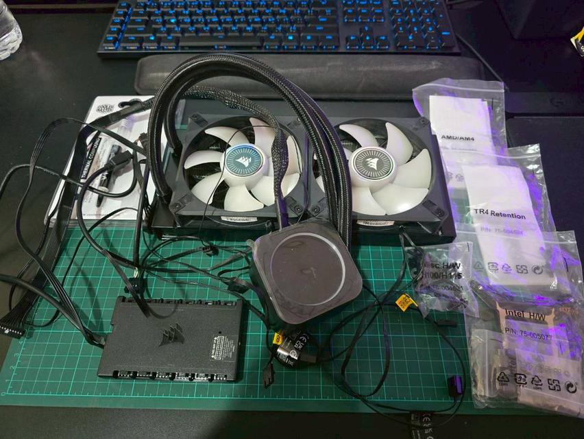 CORSAIR CASE SET เคสคอมพิวเตอร์ ชุดน้ําสองตอน พัดลมเคส สายไฟ LED ตกแต่งเคส (มือสอง มีกล่อง) รูปที่ 6