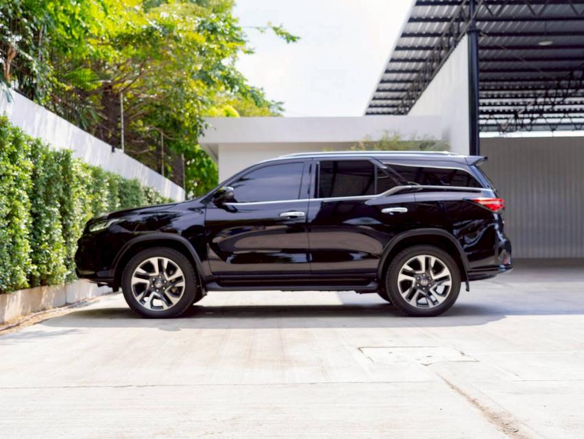 Toyota Fortuner 2.4 Legender 4WD ปี 2021 📌 ประกันเครื่องเกียร์3ปี 30,000 km. รูปที่ 3