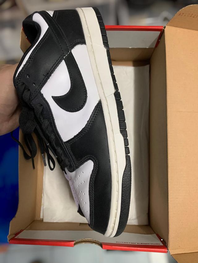 Nike dunk low panda size 40สินค้าเป็นมือสอง ไม่มีกล่องคู่ตัว  - รับประกันของแท้ร้อยเปอร์เซ็น