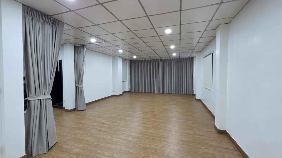 MBR10 ทำเลทองนาคนิวาส! เช่าบ้านเดี่ยวทำโฮมออฟฟิศ ลาดพร้าว 71 (ซอย 44) พื้นที่ 260 ตร.ม. 5 นอน 4 น้ำ ใกล้ Central Eastville 2